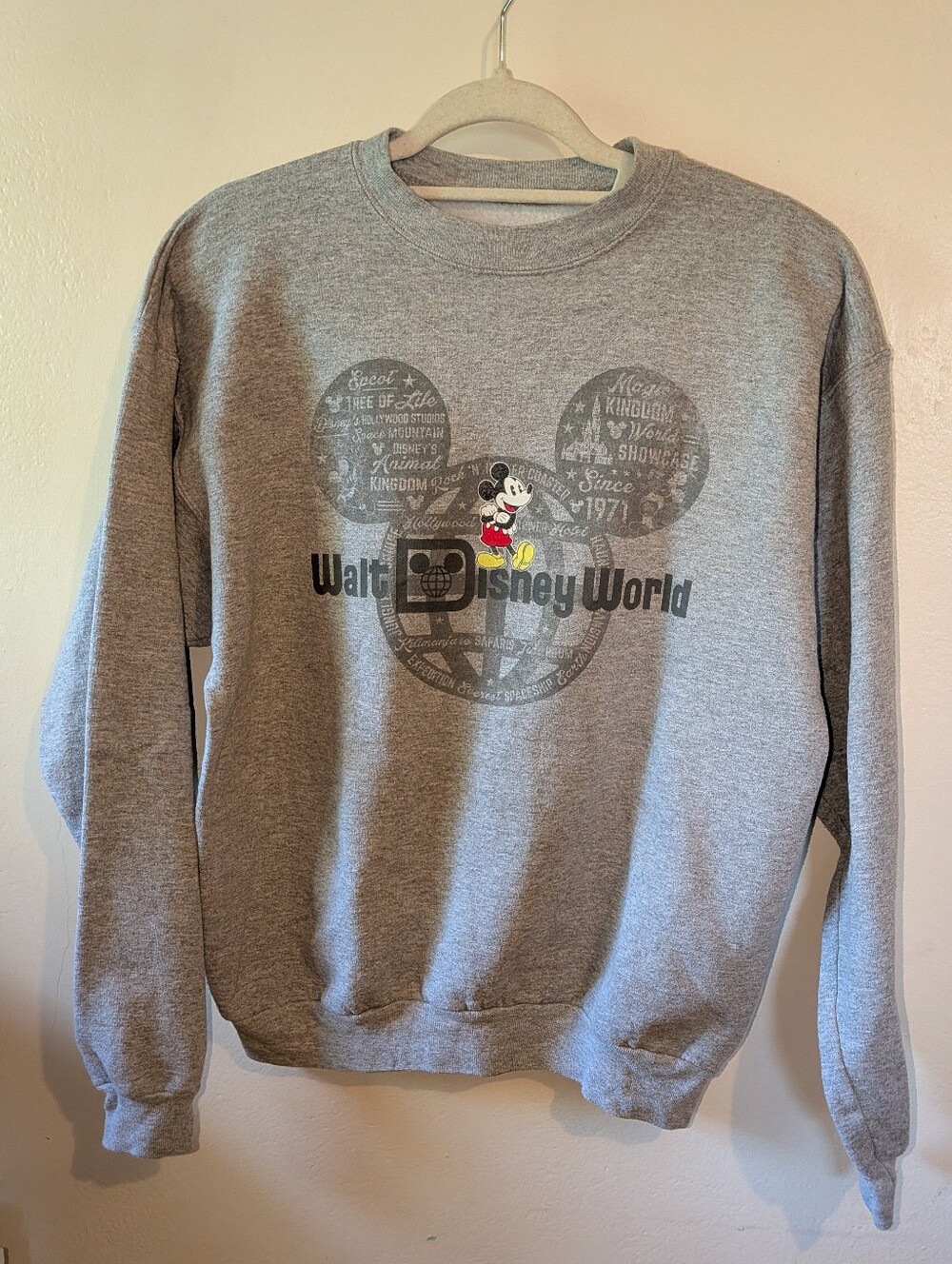 Disney Gray Crewneck Sweatshirt with Mickey and Walt Disney World Logo Size M